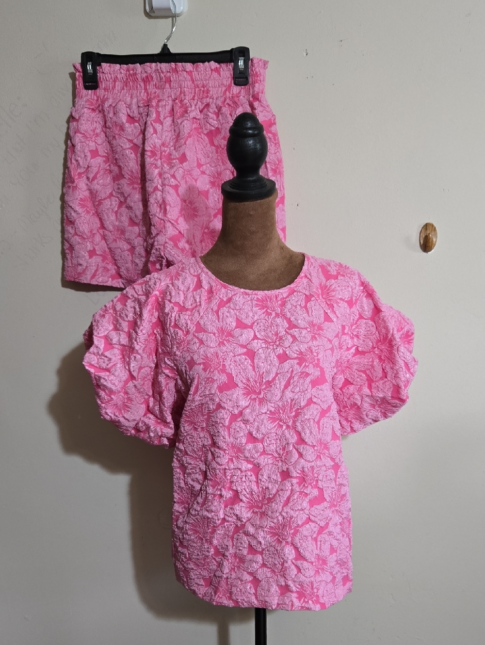 B124 NWT BiBi Floral Pattern Textured Puff Sleeve Sleeve Top And Short Set S-XL